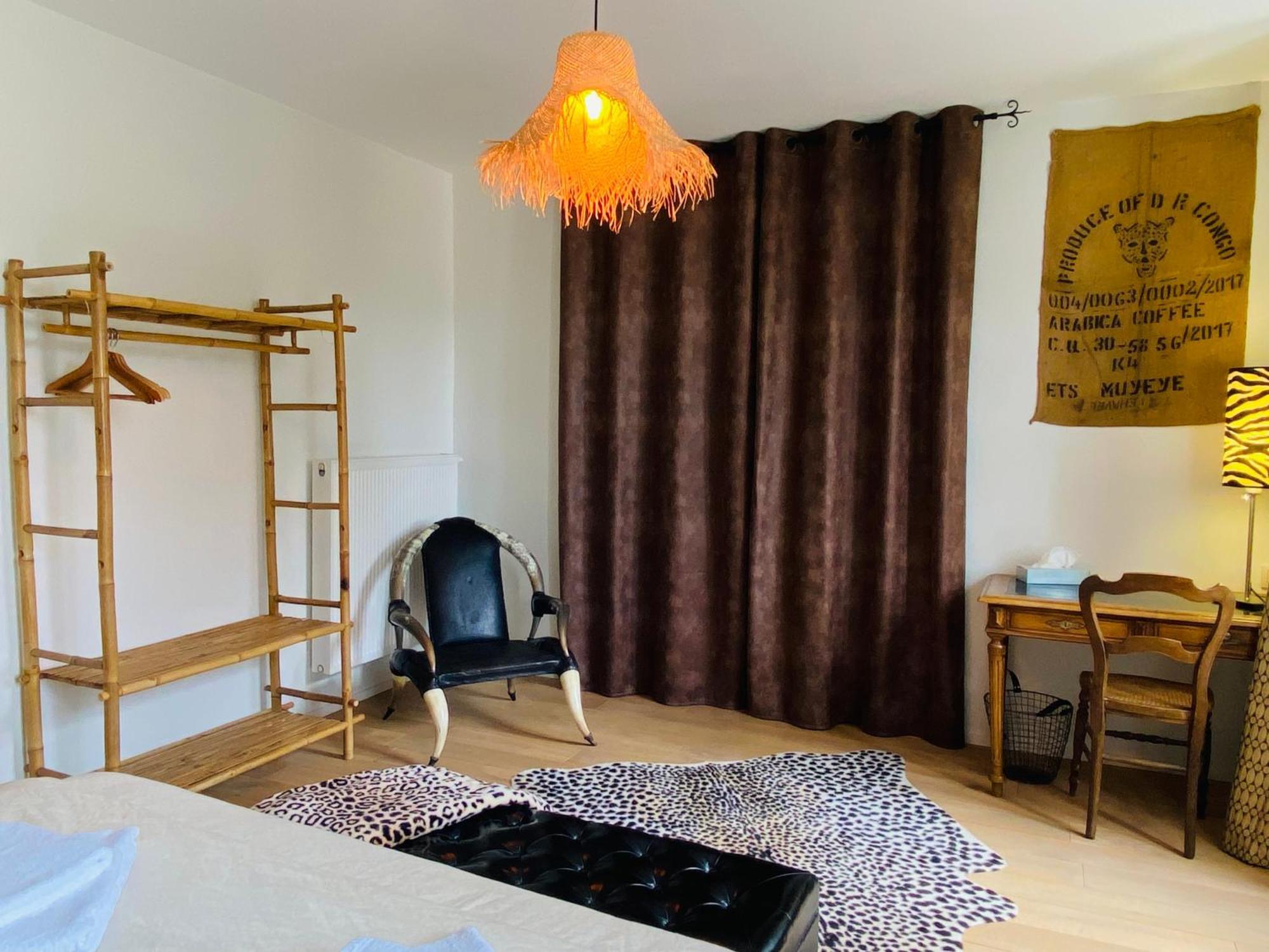 Aux Berges Du Libre Bed and Breakfast Felines-Termenes Rum bild