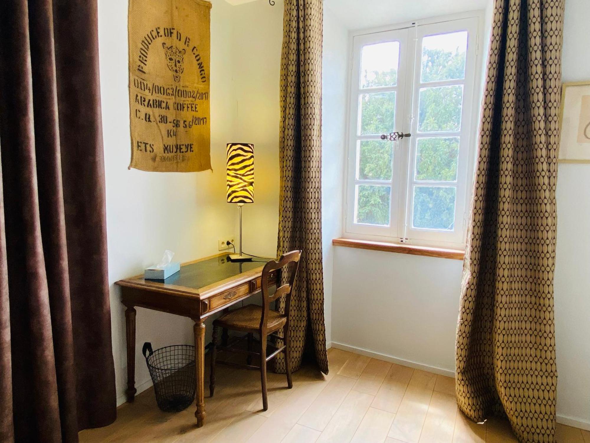 Aux Berges Du Libre Bed and Breakfast Felines-Termenes Rum bild